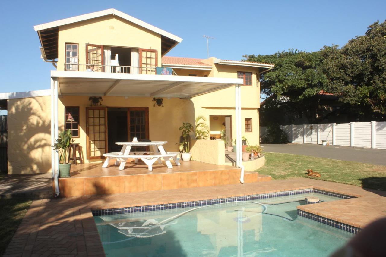 Glenashley Beach Accommodation - B&B And Backpackers Durban Buitenkant foto