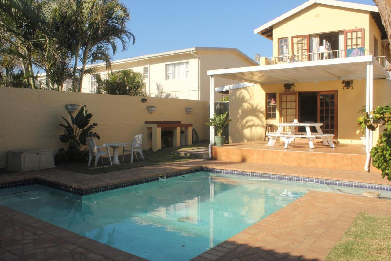 Glenashley Beach Accommodation - B&B And Backpackers Durban Buitenkant foto